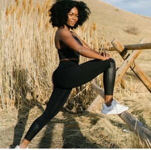 Zyia Flower Power Luxe Leggings